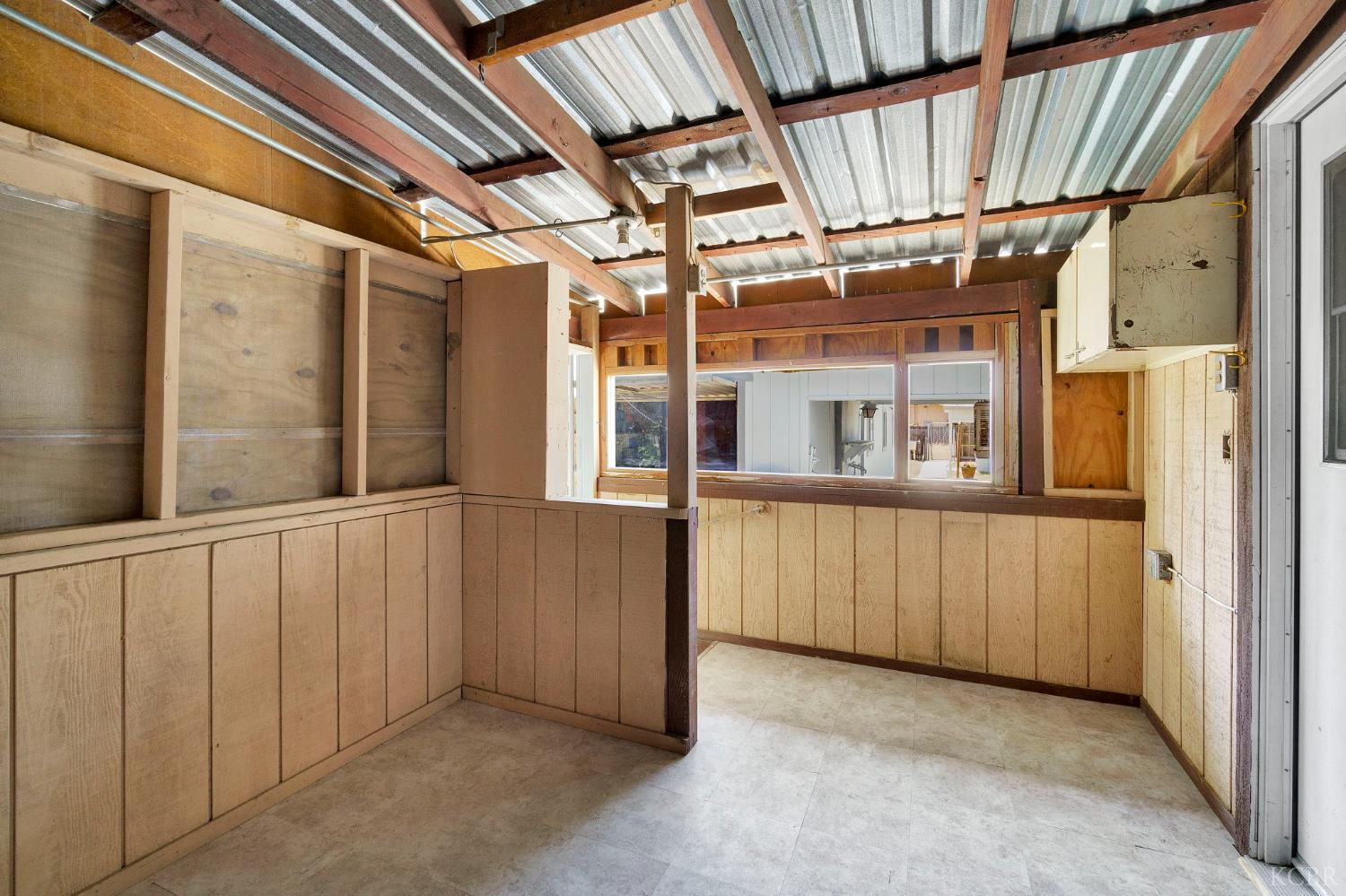 325 Oleander Ave, Lemoore, CA 93245