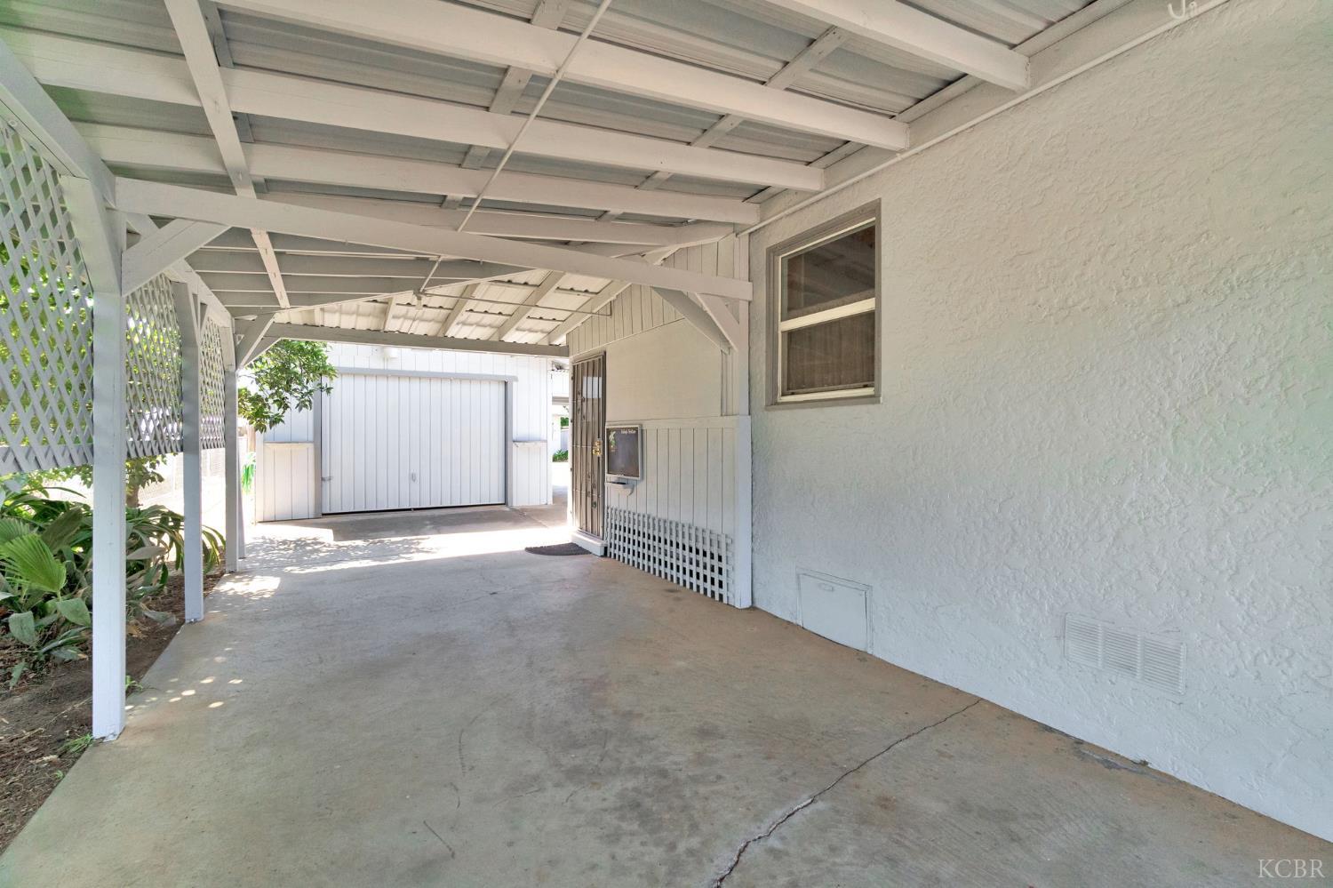 325 Oleander Ave, Lemoore, CA 93245