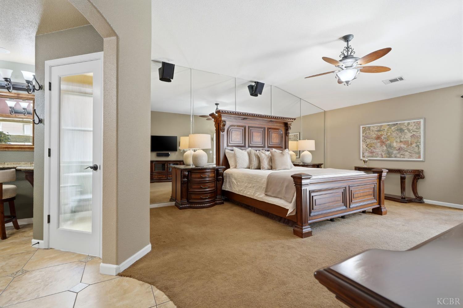 1945 W Picadilly Ln, Hanford, CA 93230