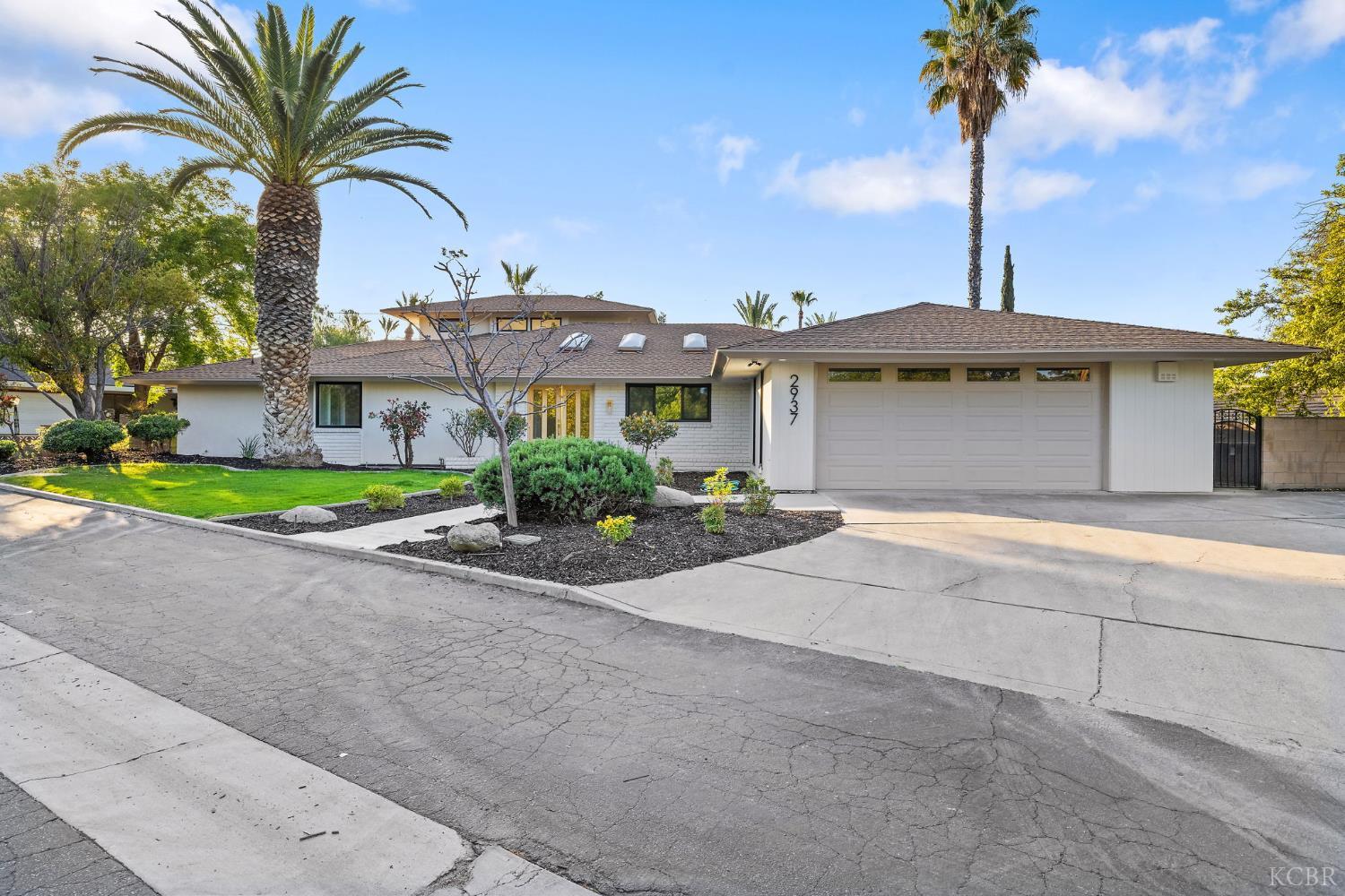 2937 Summit Cir, Bakersfield, CA 93306