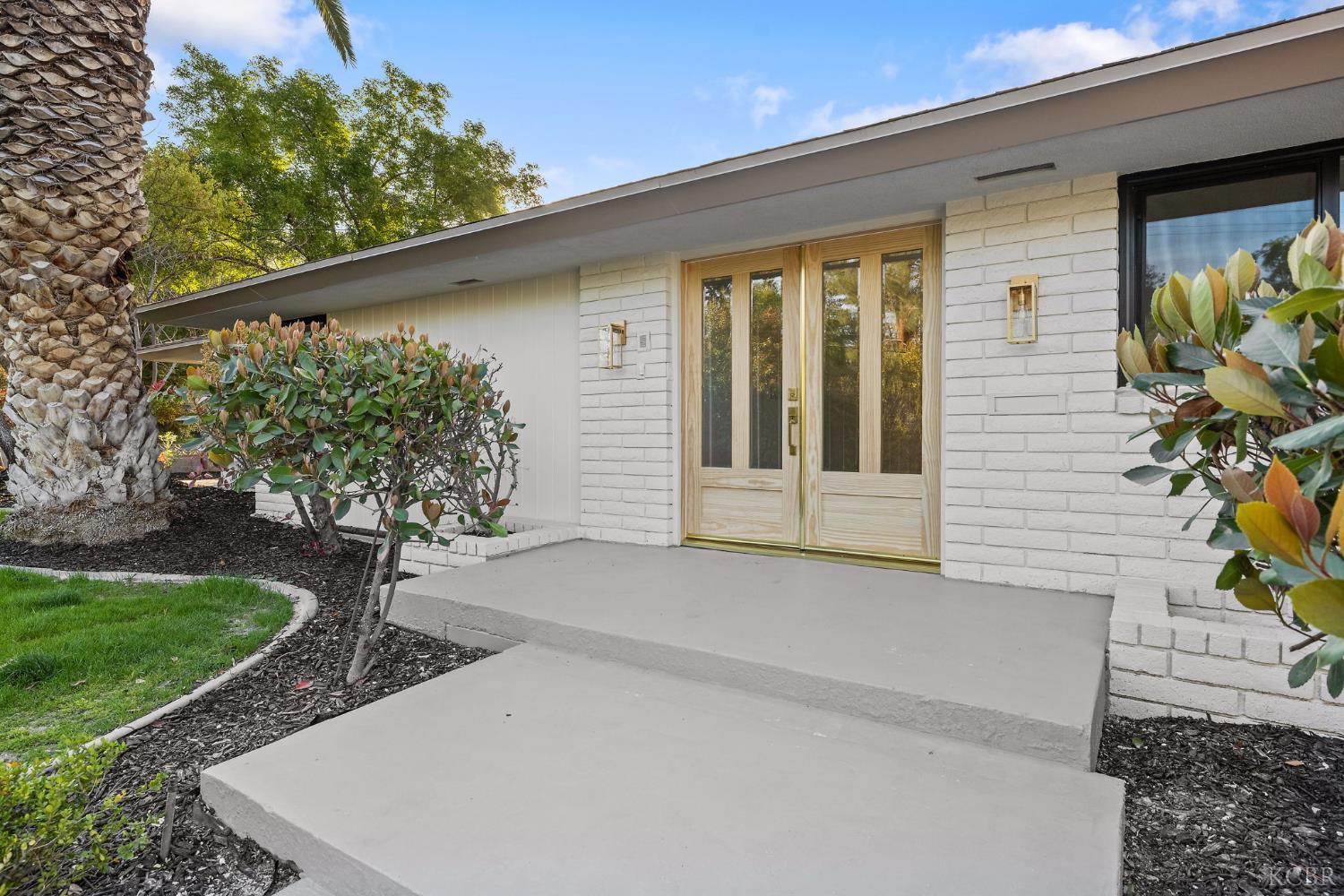 2937 Summit Cir, Bakersfield, CA 93306