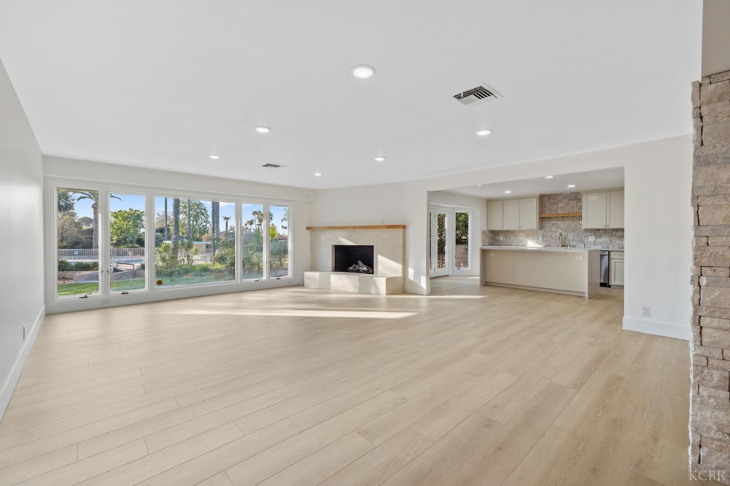 2937 Summit Cir, Bakersfield, CA 93306