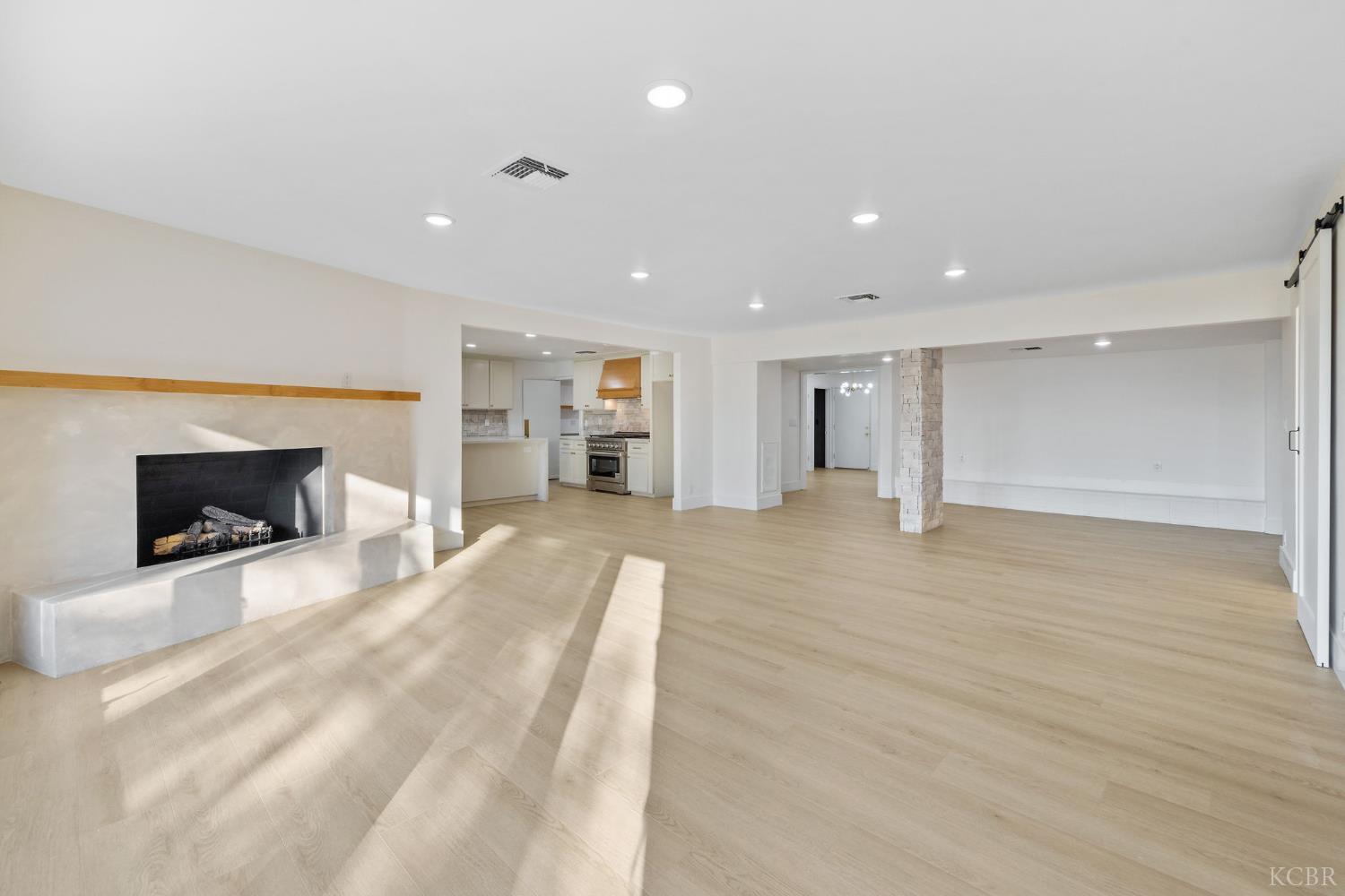 2937 Summit Cir, Bakersfield, CA 93306