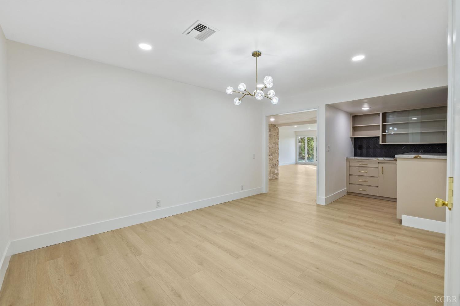 2937 Summit Cir, Bakersfield, CA 93306