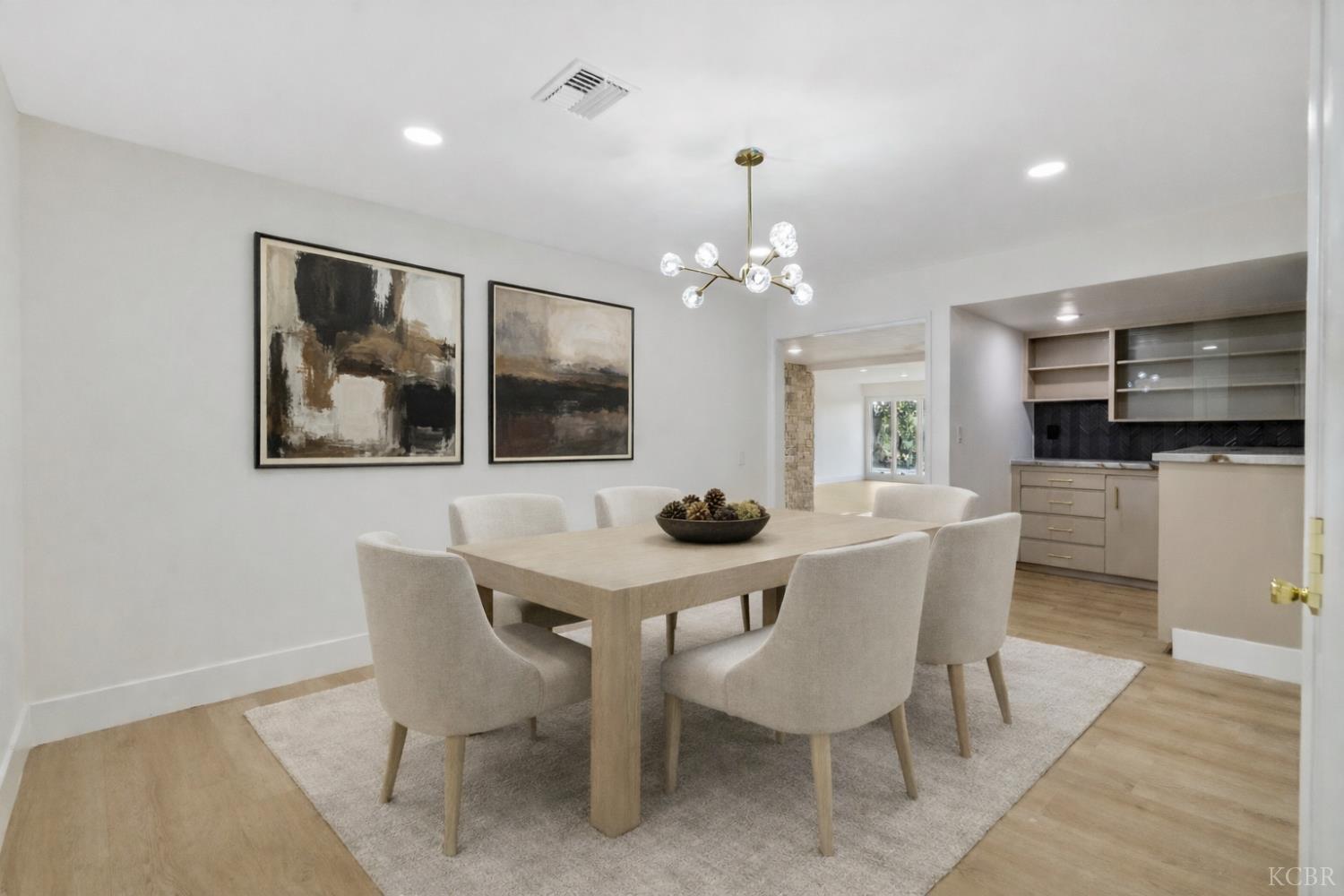 2937 Summit Cir, Bakersfield, CA 93306