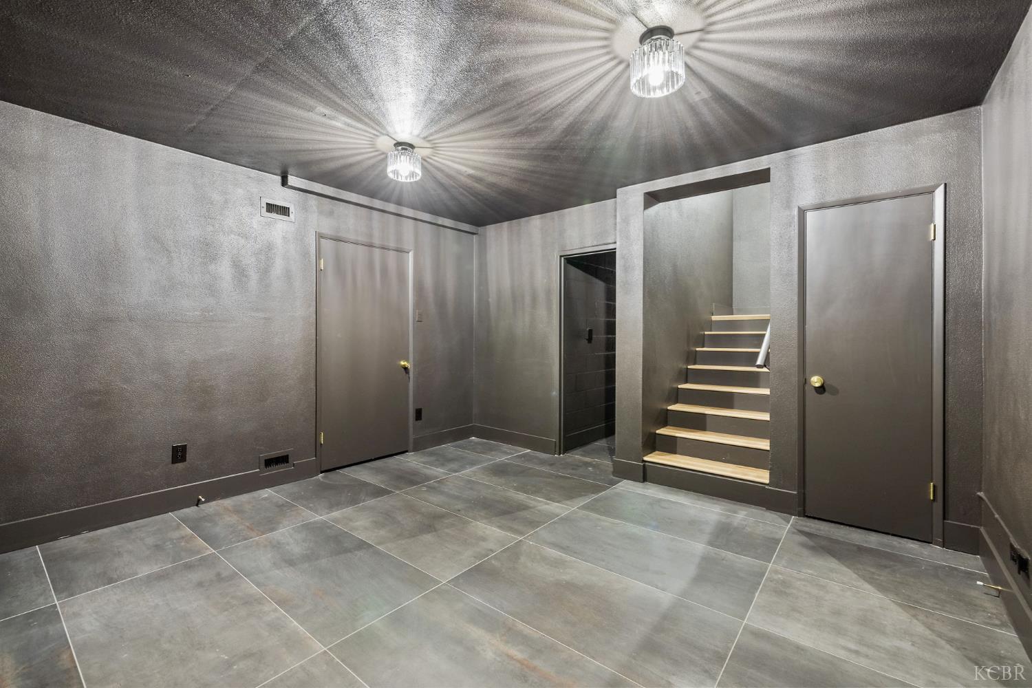 2937 Summit Cir, Bakersfield, CA 93306