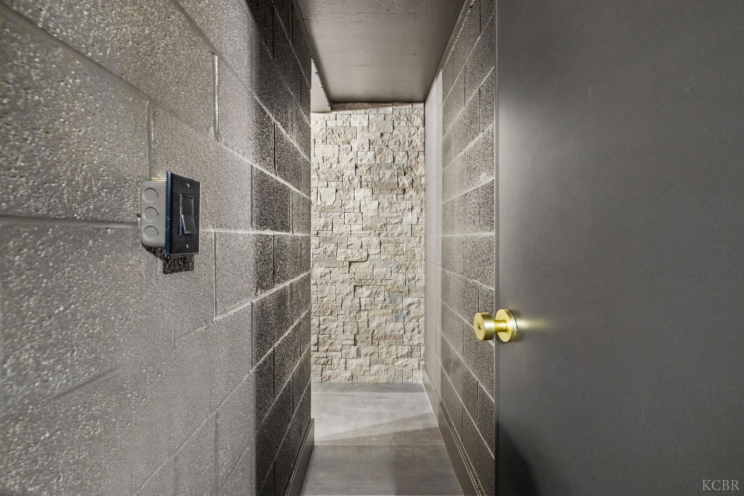 2937 Summit Cir, Bakersfield, CA 93306