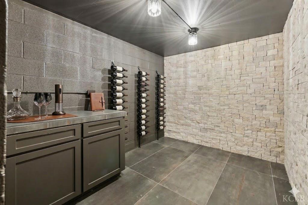 2937 Summit Cir, Bakersfield, CA 93306