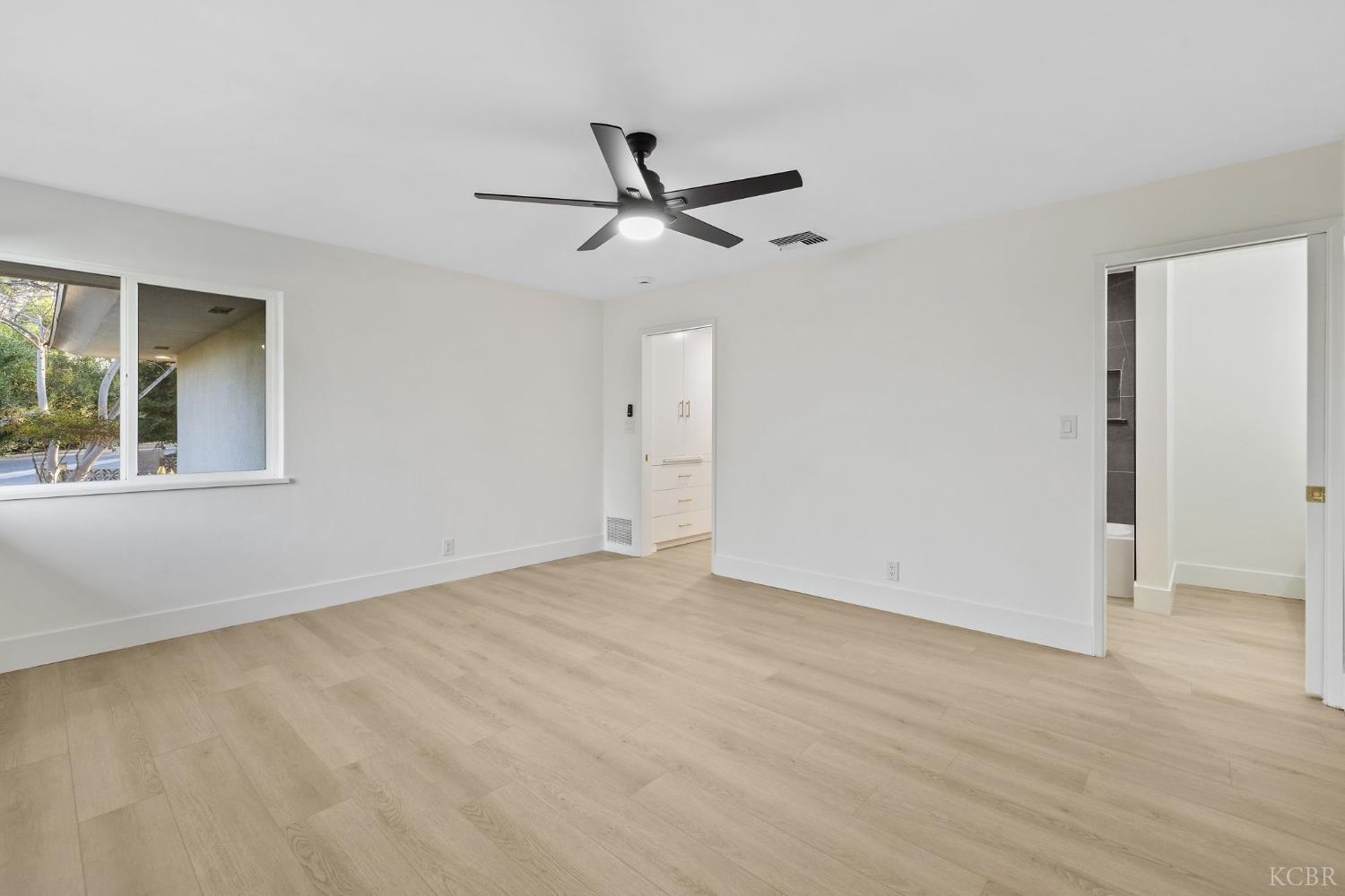 2937 Summit Cir, Bakersfield, CA 93306