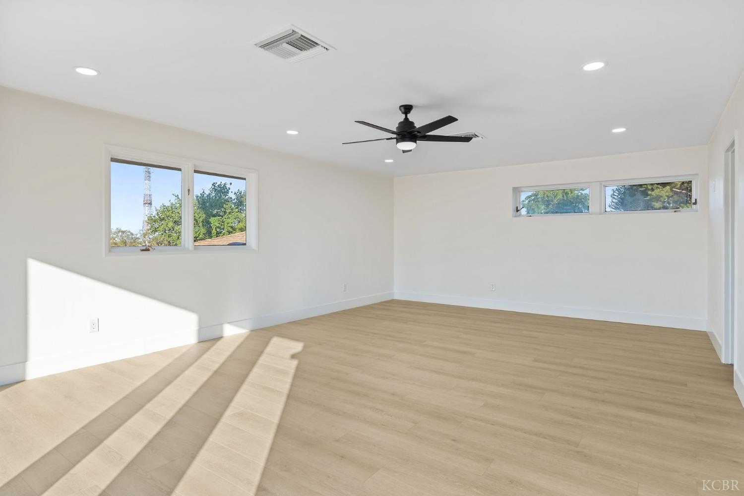 2937 Summit Cir, Bakersfield, CA 93306