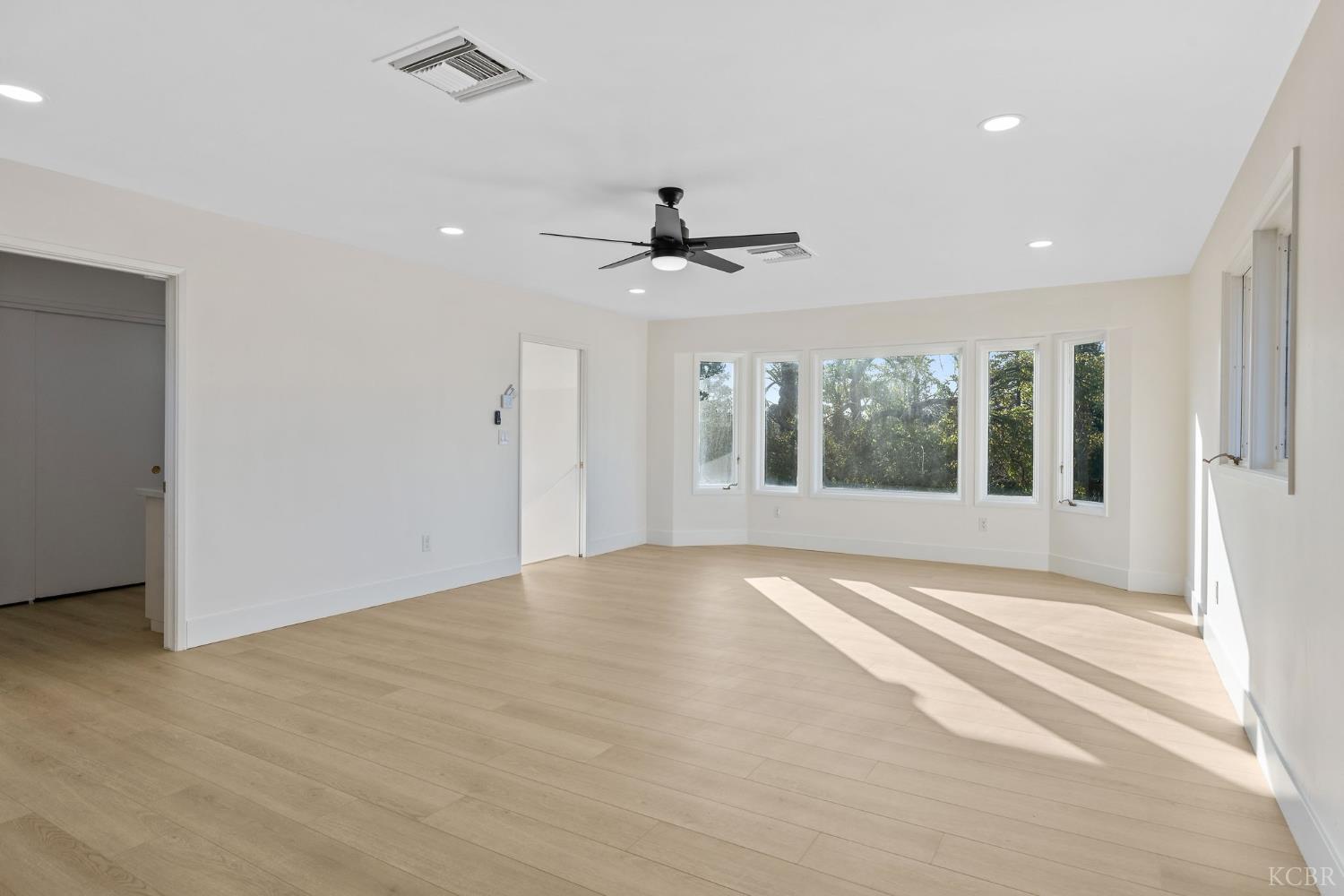 2937 Summit Cir, Bakersfield, CA 93306