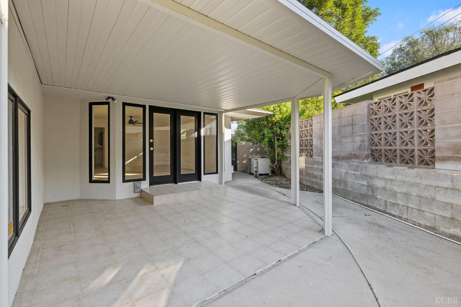 2937 Summit Cir, Bakersfield, CA 93306