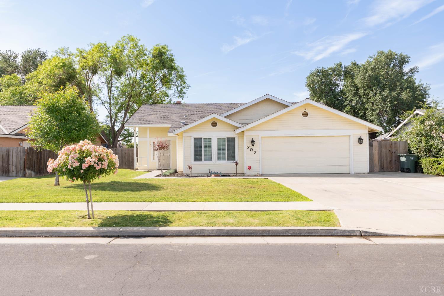 797 ELDERWOOD Ln, Lemoore, CA 93245