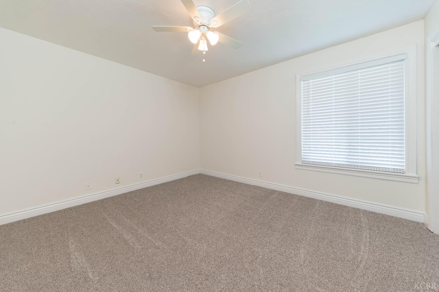 797 ELDERWOOD Ln, Lemoore, CA 93245