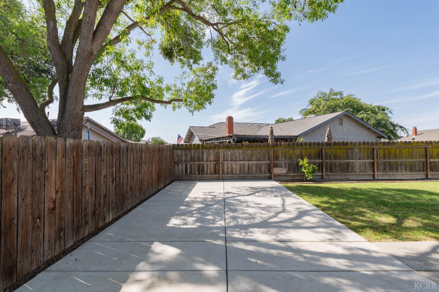 797 ELDERWOOD Ln, Lemoore, CA 93245