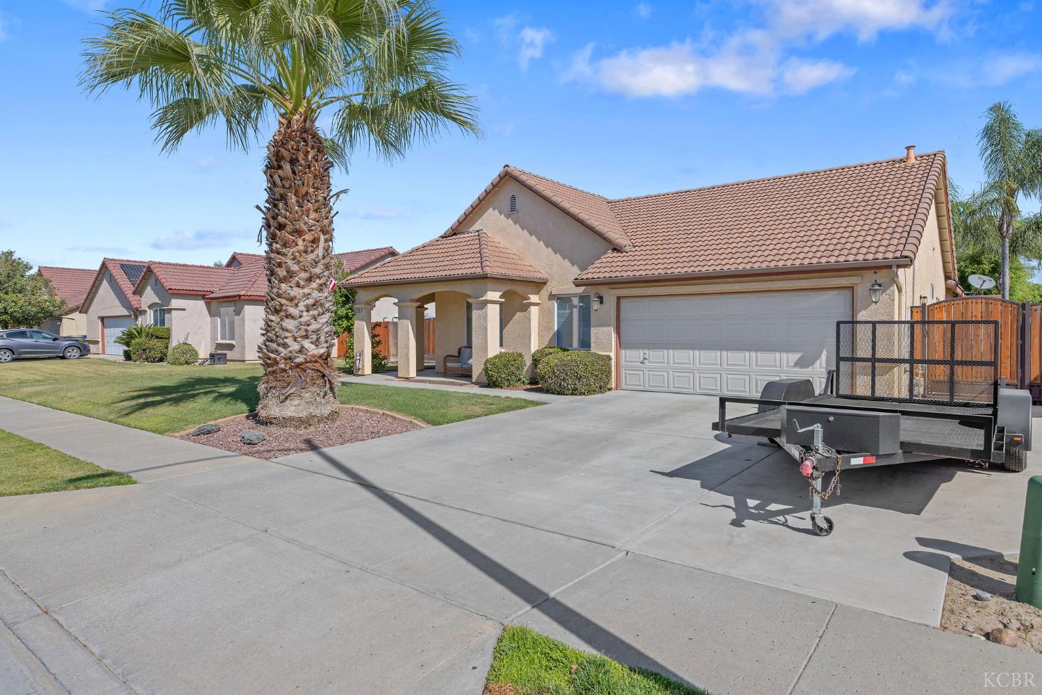 1628 Fireside Way, Lemoore, CA 93245