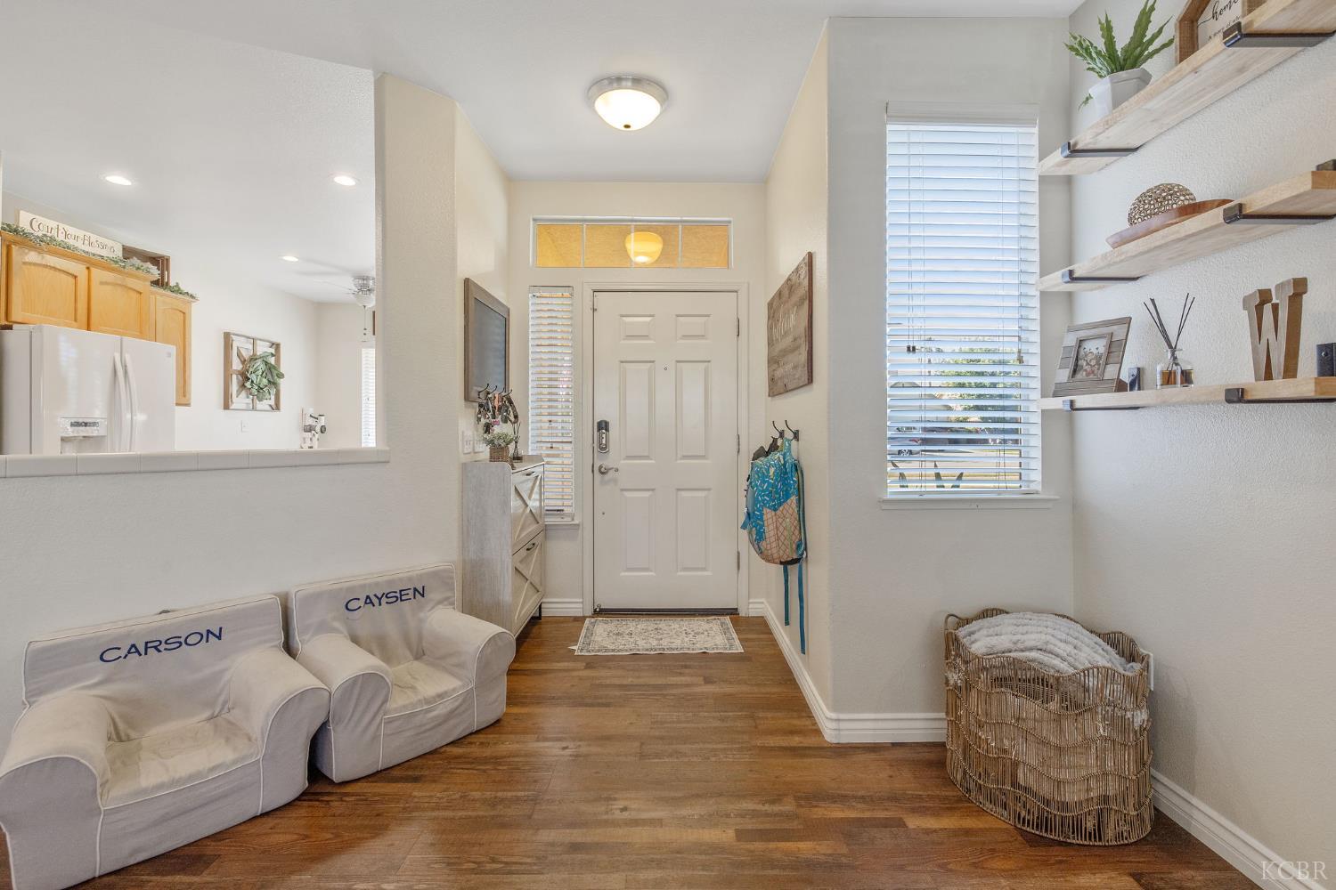 1628 Fireside Way, Lemoore, CA 93245