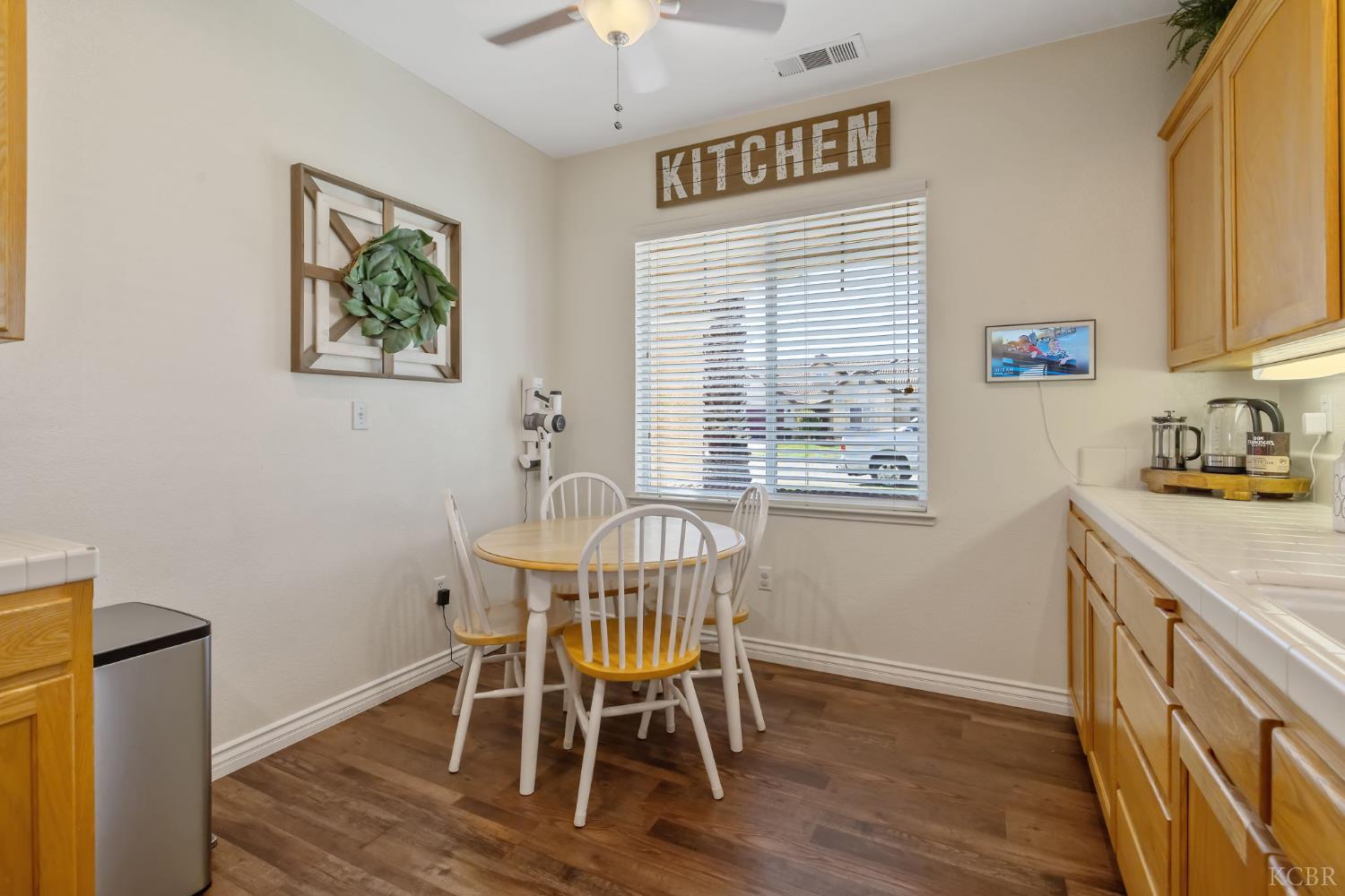 1628 Fireside Way, Lemoore, CA 93245