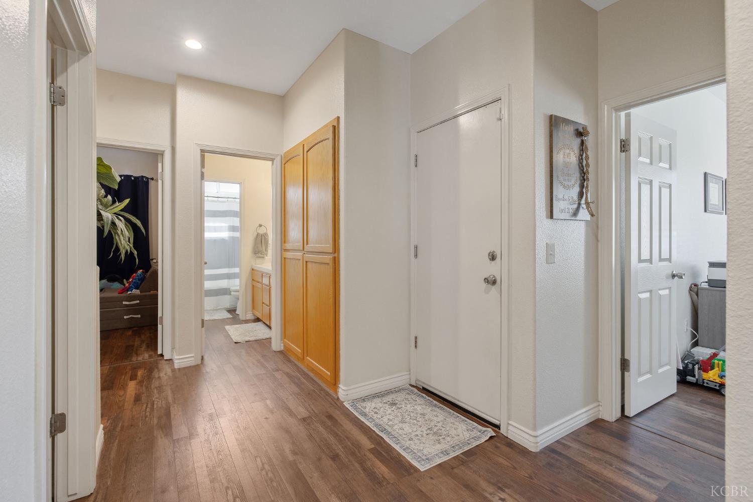 1628 Fireside Way, Lemoore, CA 93245