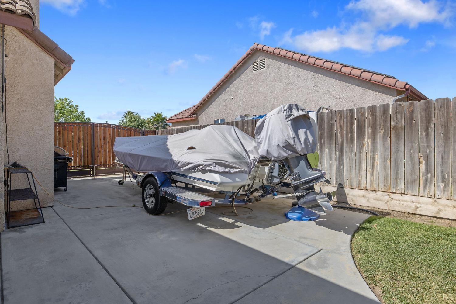 1628 Fireside Way, Lemoore, CA 93245
