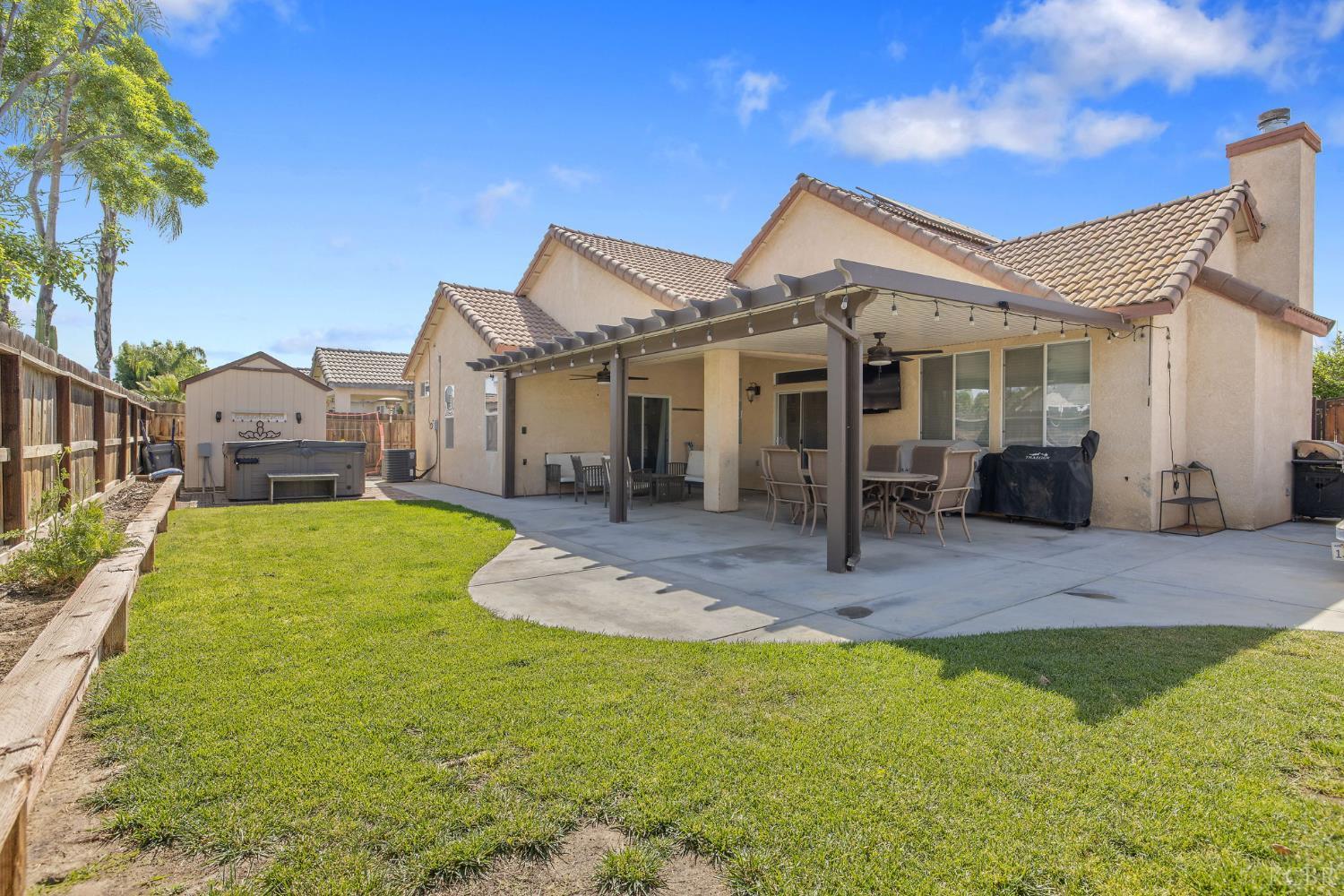 1628 Fireside Way, Lemoore, CA 93245