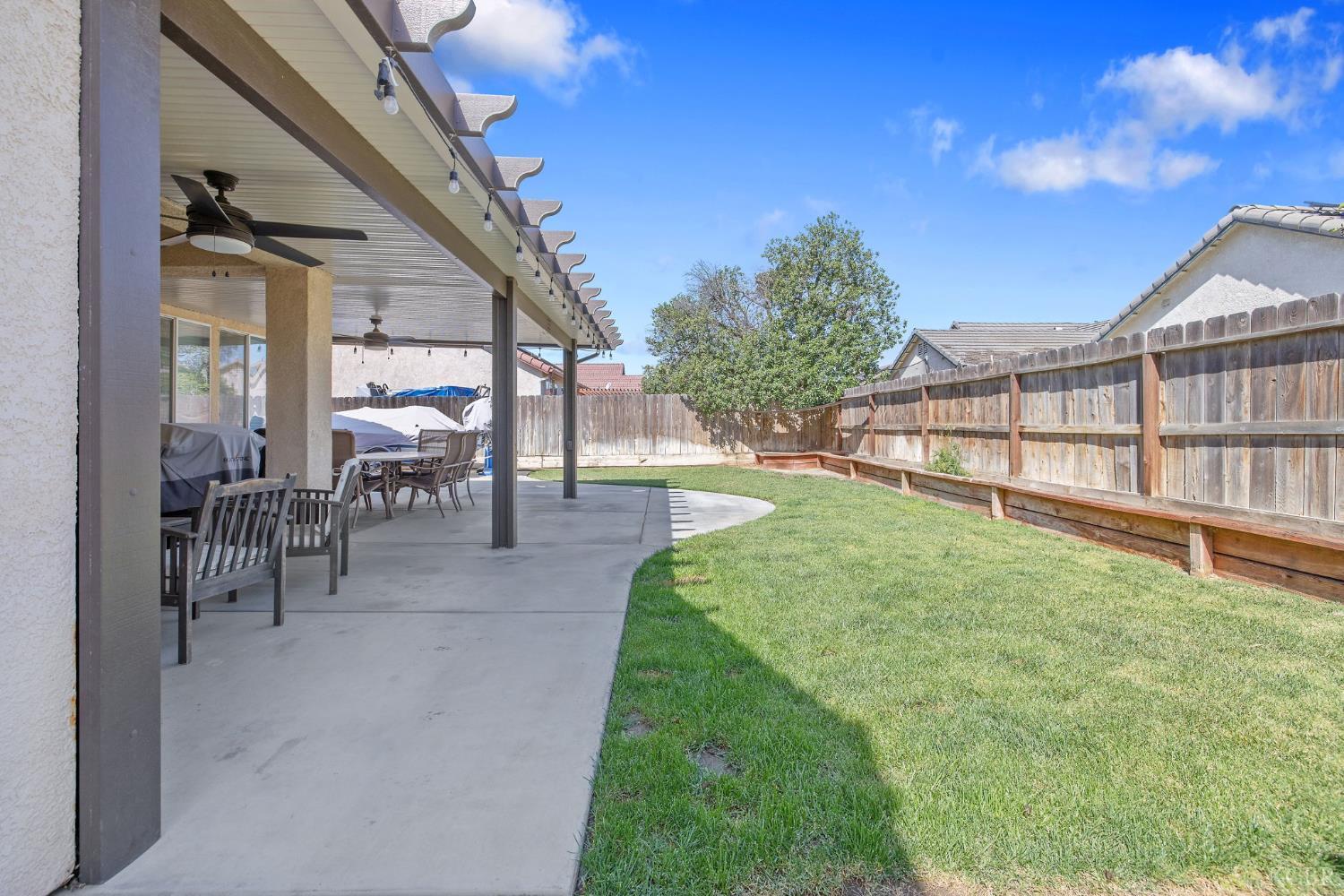 1628 Fireside Way, Lemoore, CA 93245