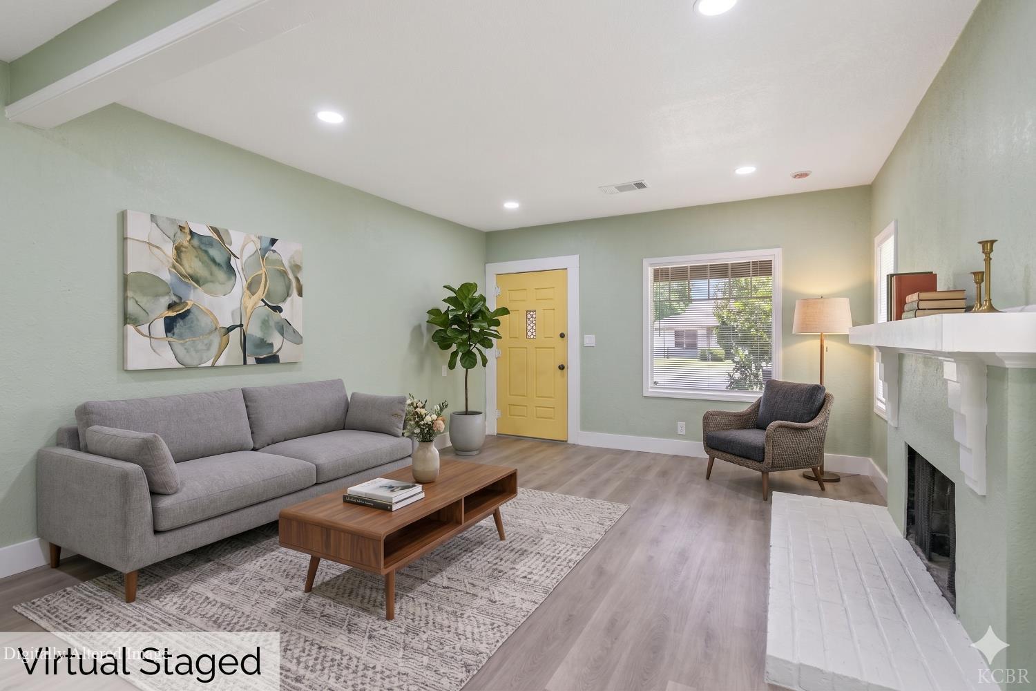 1247 N Ferger Ave, Fresno, CA 93728