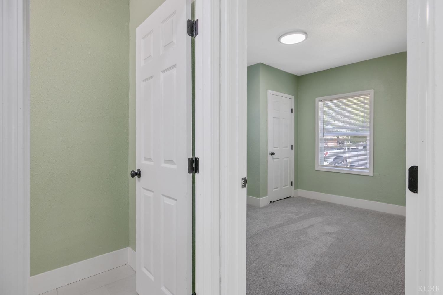 1247 N Ferger Ave, Fresno, CA 93728