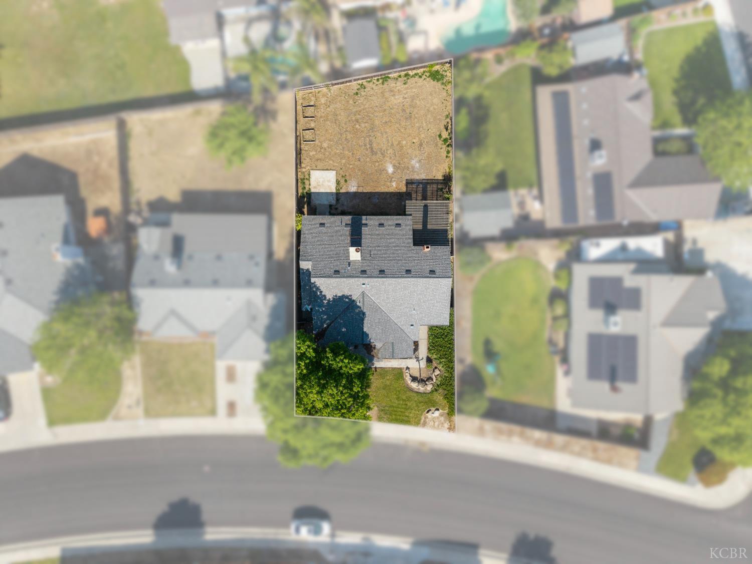 2166 Fernwood Dr, Hanford, CA 93230