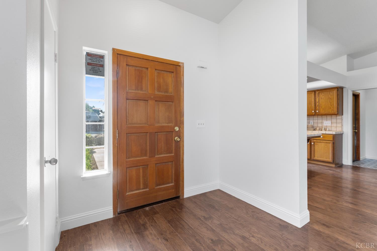 2166 Fernwood Dr, Hanford, CA 93230