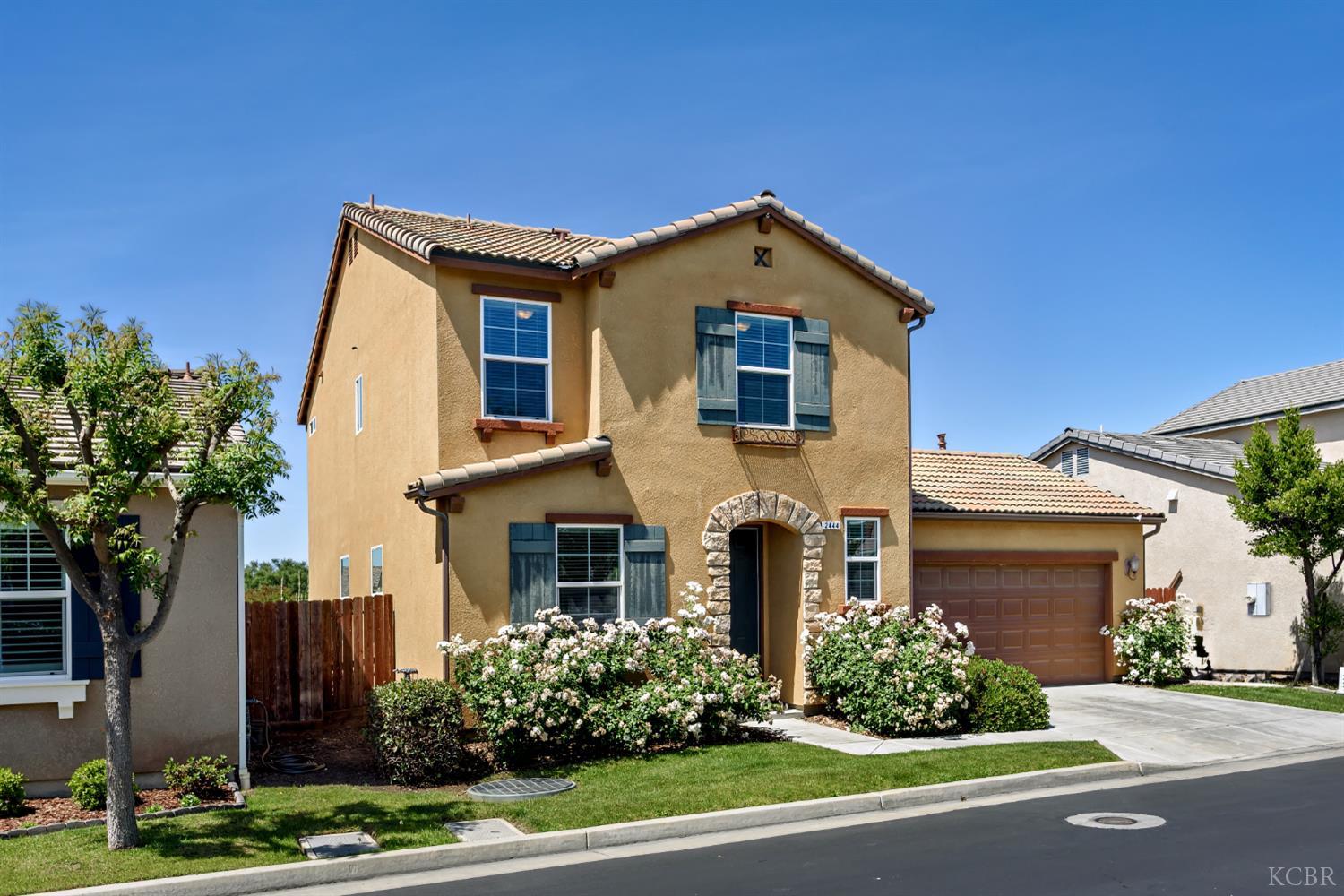 2444 Chardonnay Pl, Hanford, CA 93230