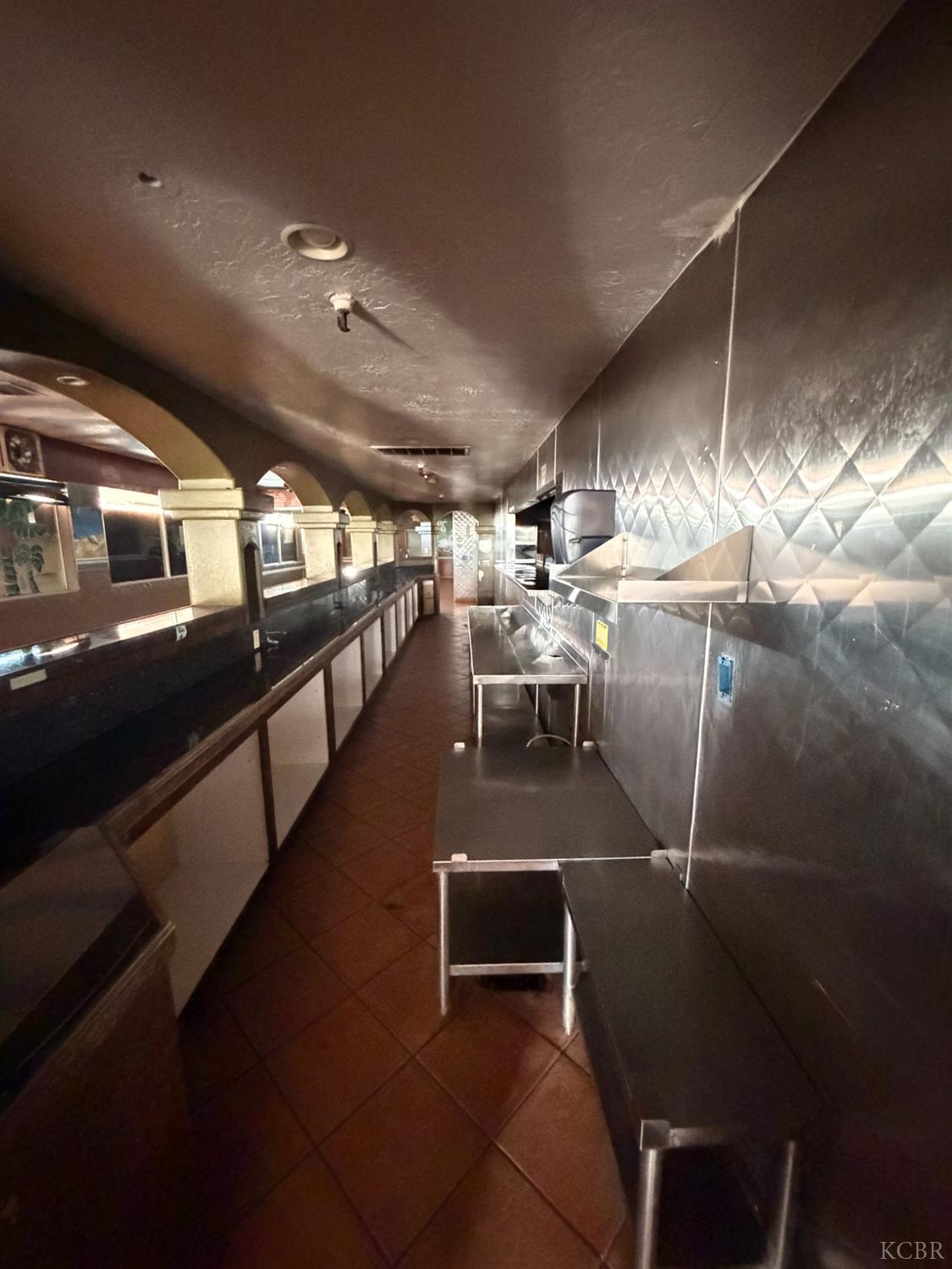 920 E Lacey Blvd, Hanford, CA 93230