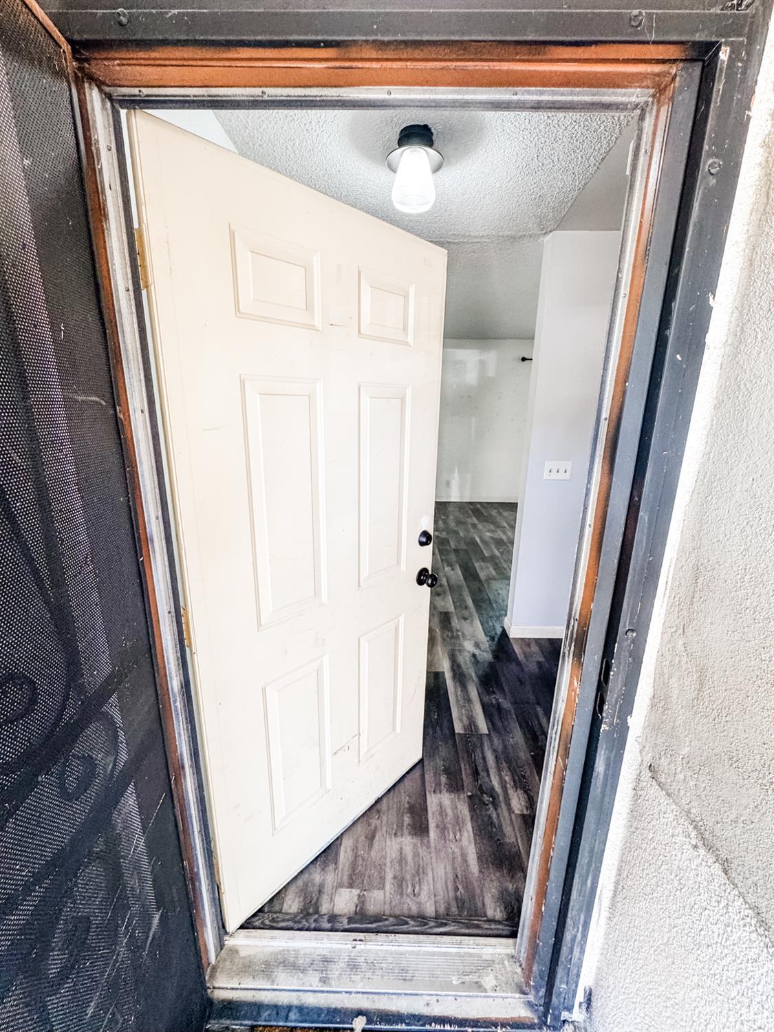 425 W Spring Ln, Lemoore, CA 93245