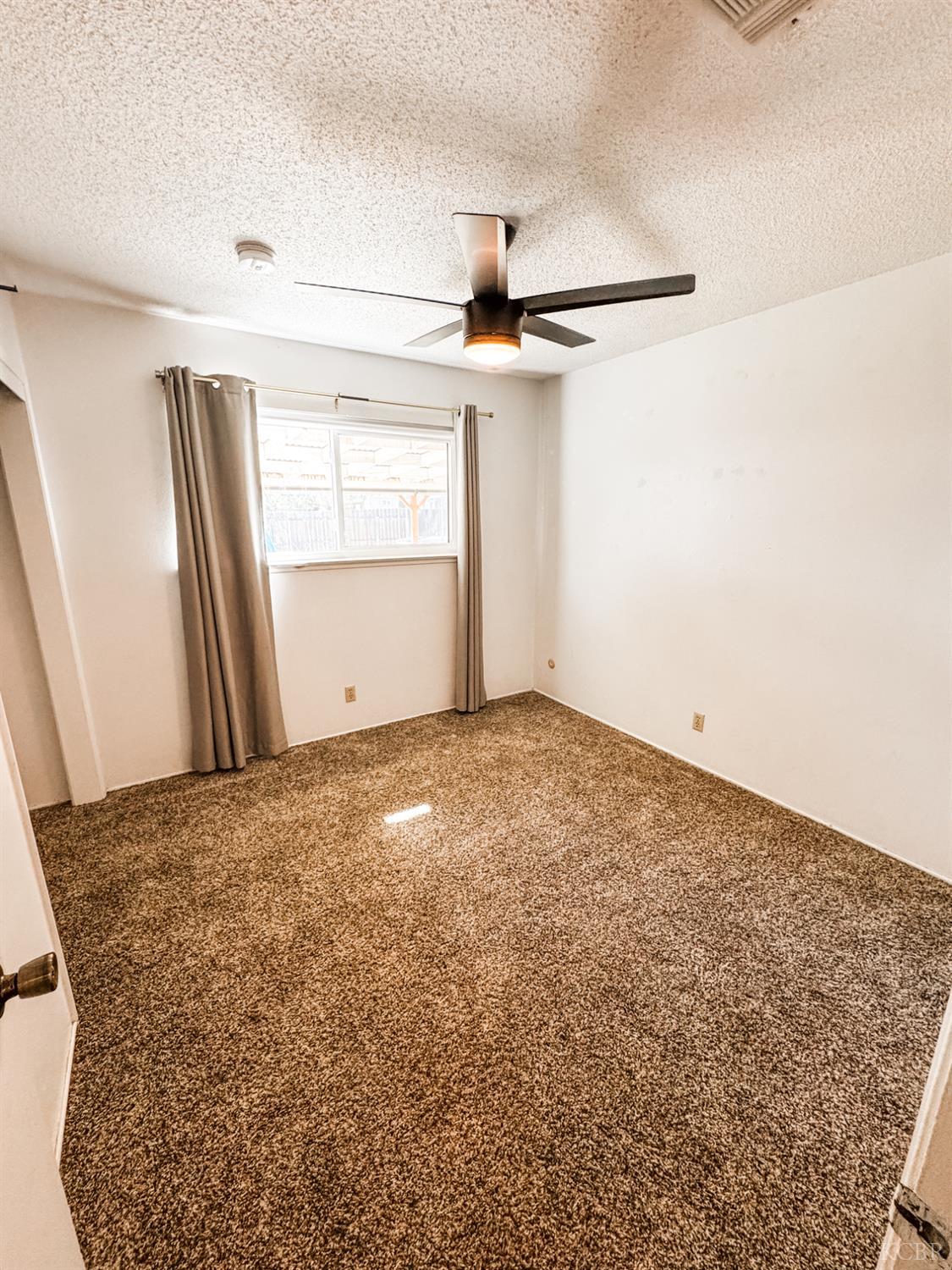 425 W Spring Ln, Lemoore, CA 93245