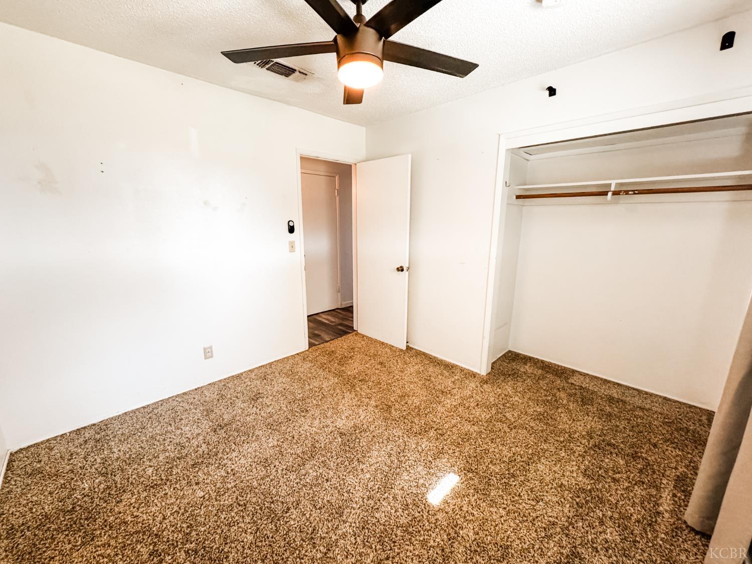 425 W Spring Ln, Lemoore, CA 93245