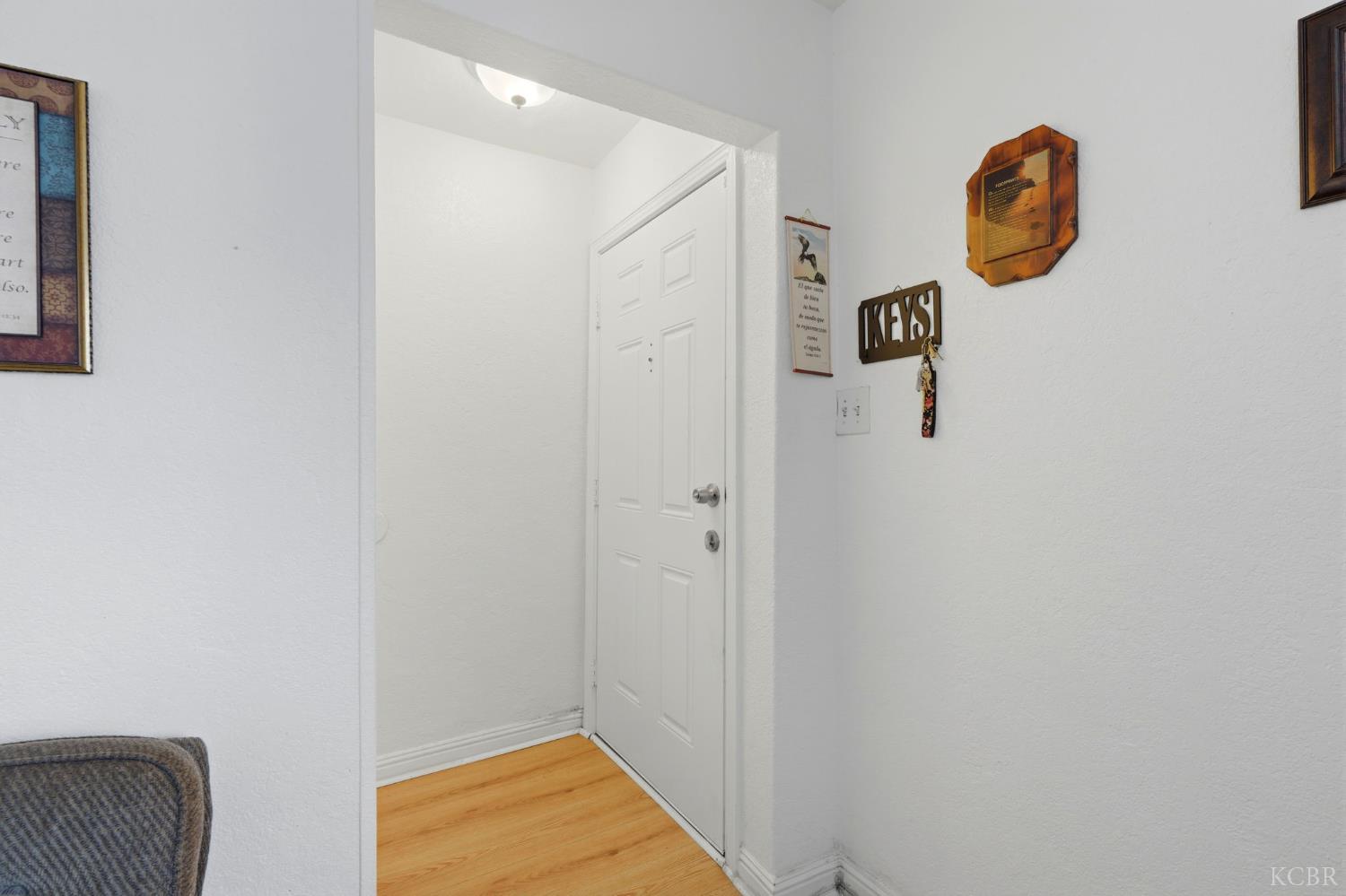 2031 Kenmore Dr W, Fresno, CA 93703