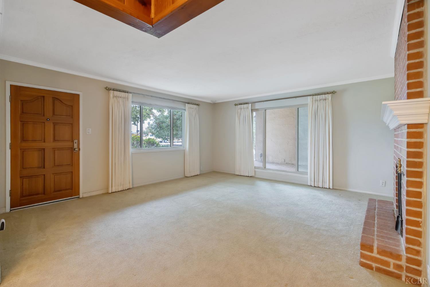 1714 N Blythe, Fresno, CA 93722