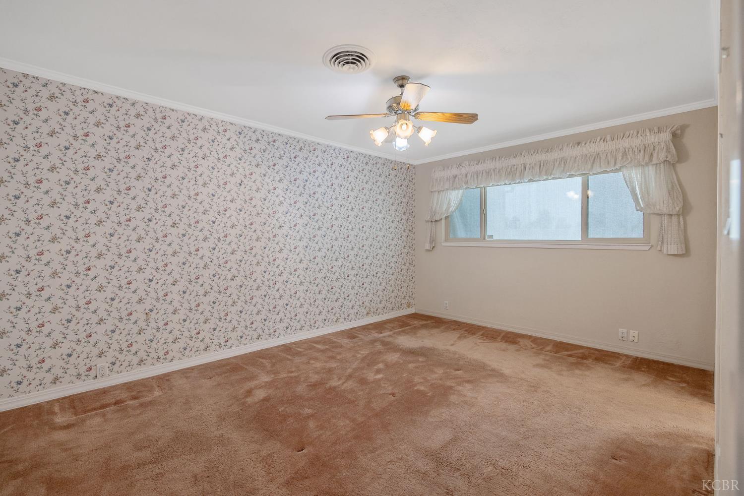 1714 N Blythe, Fresno, CA 93722