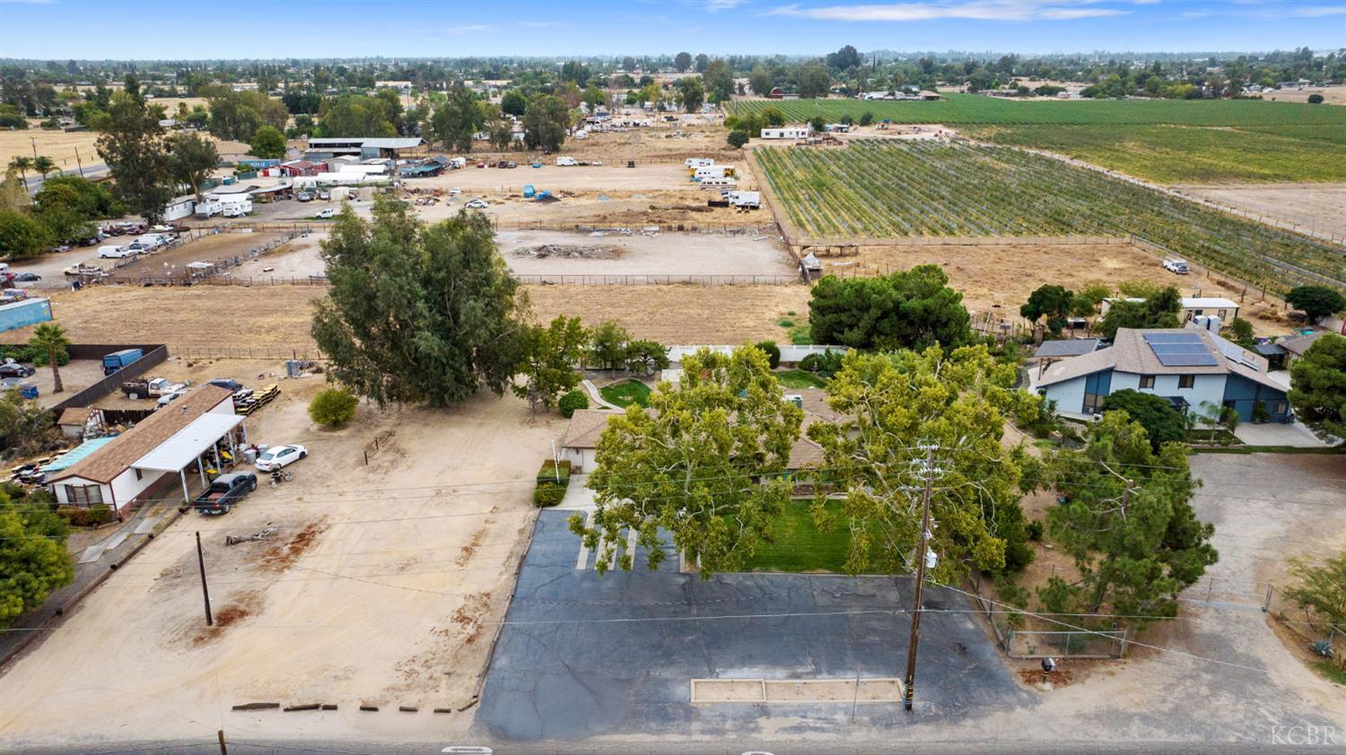 1714 N Blythe, Fresno, CA 93722