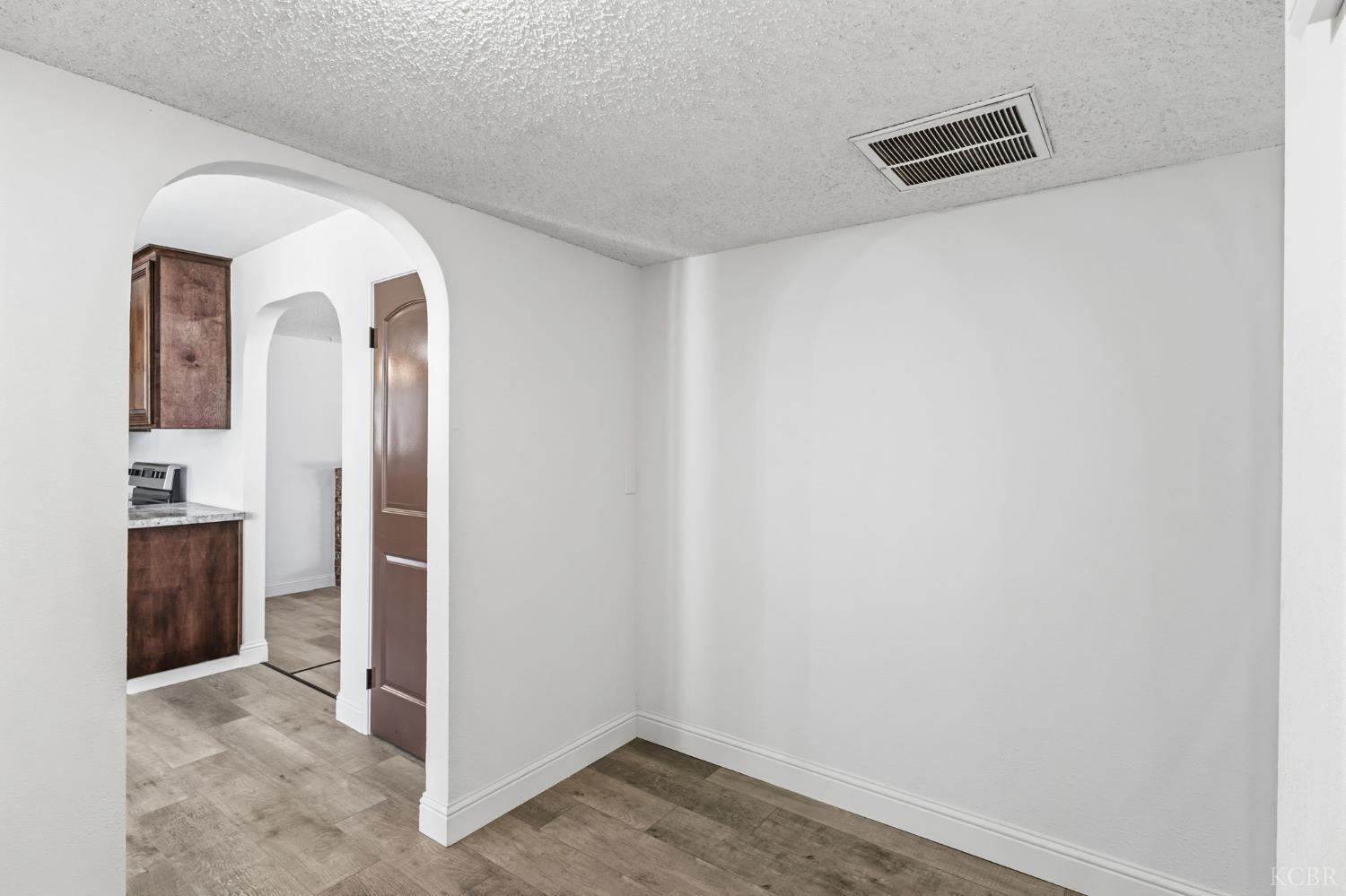 1542 N Lemoore Ave, Lemoore, CA 93245