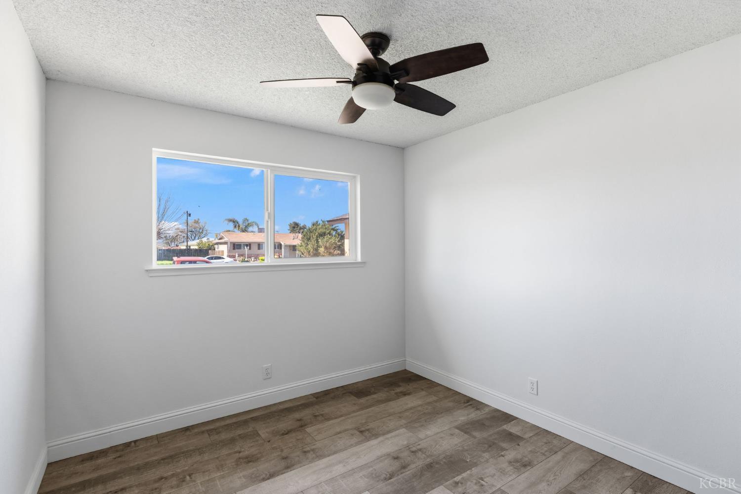 1542 N Lemoore Ave, Lemoore, CA 93245