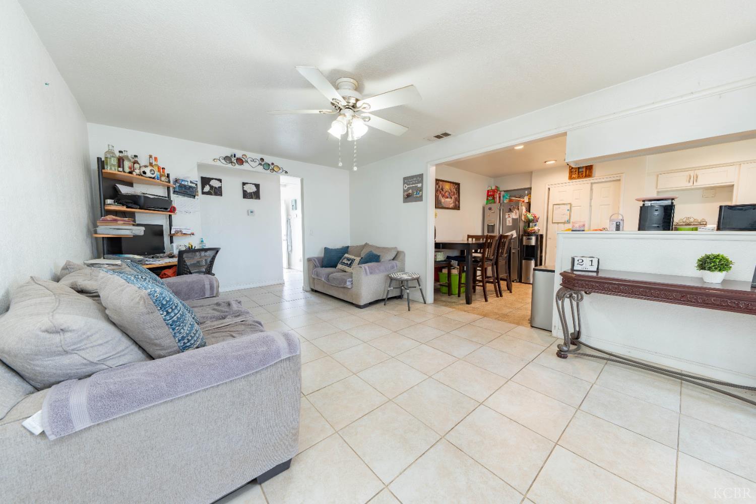 1209 W 6th St, Hanford, CA 93230