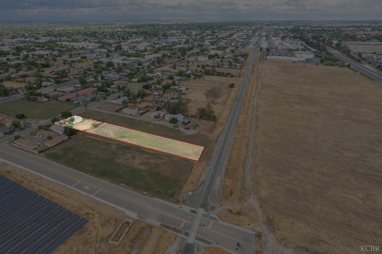 1209 W 6th St, Hanford, CA 93230