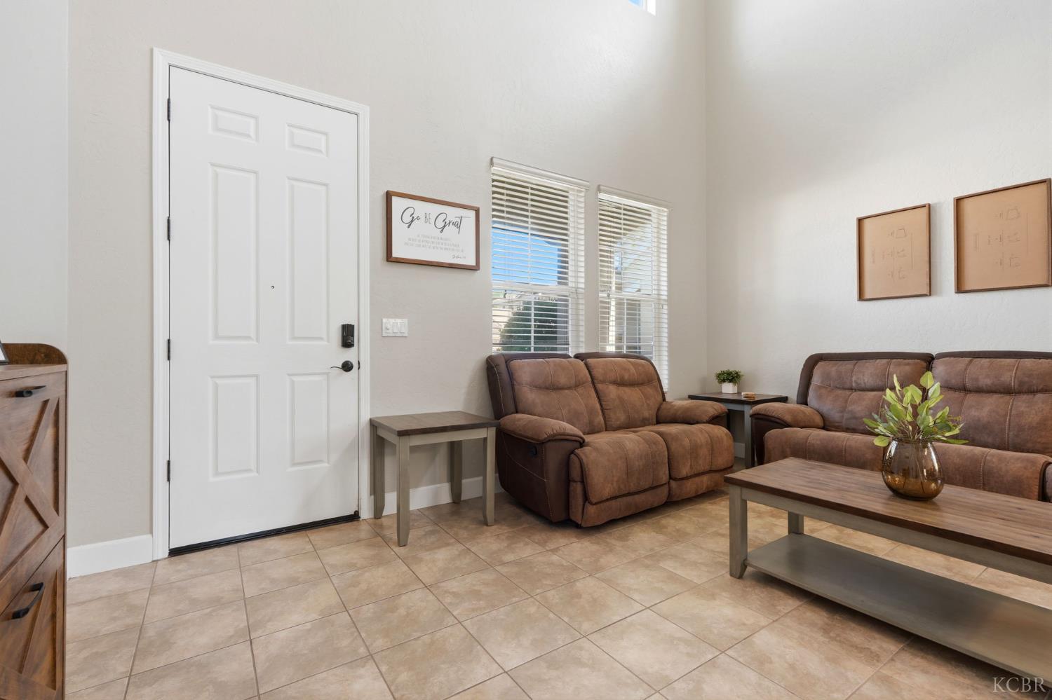 295 Johnson, Tulare, CA 93274