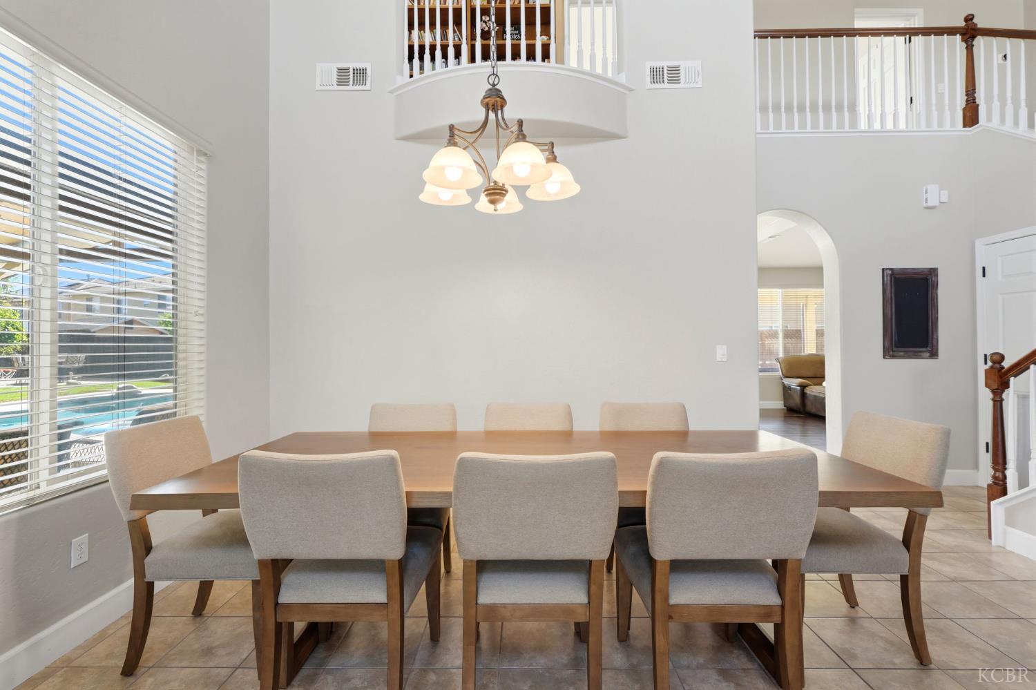 295 Johnson, Tulare, CA 93274