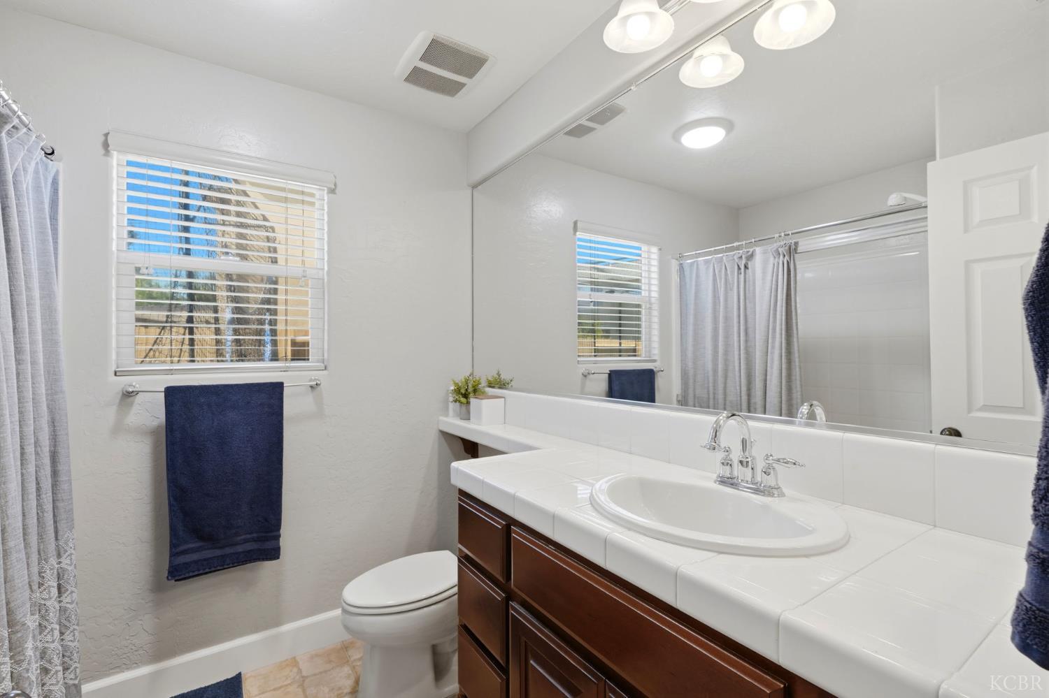 295 Johnson, Tulare, CA 93274