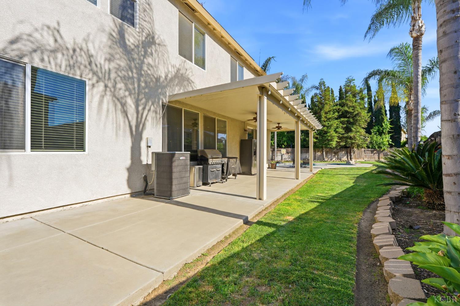 295 Johnson, Tulare, CA 93274