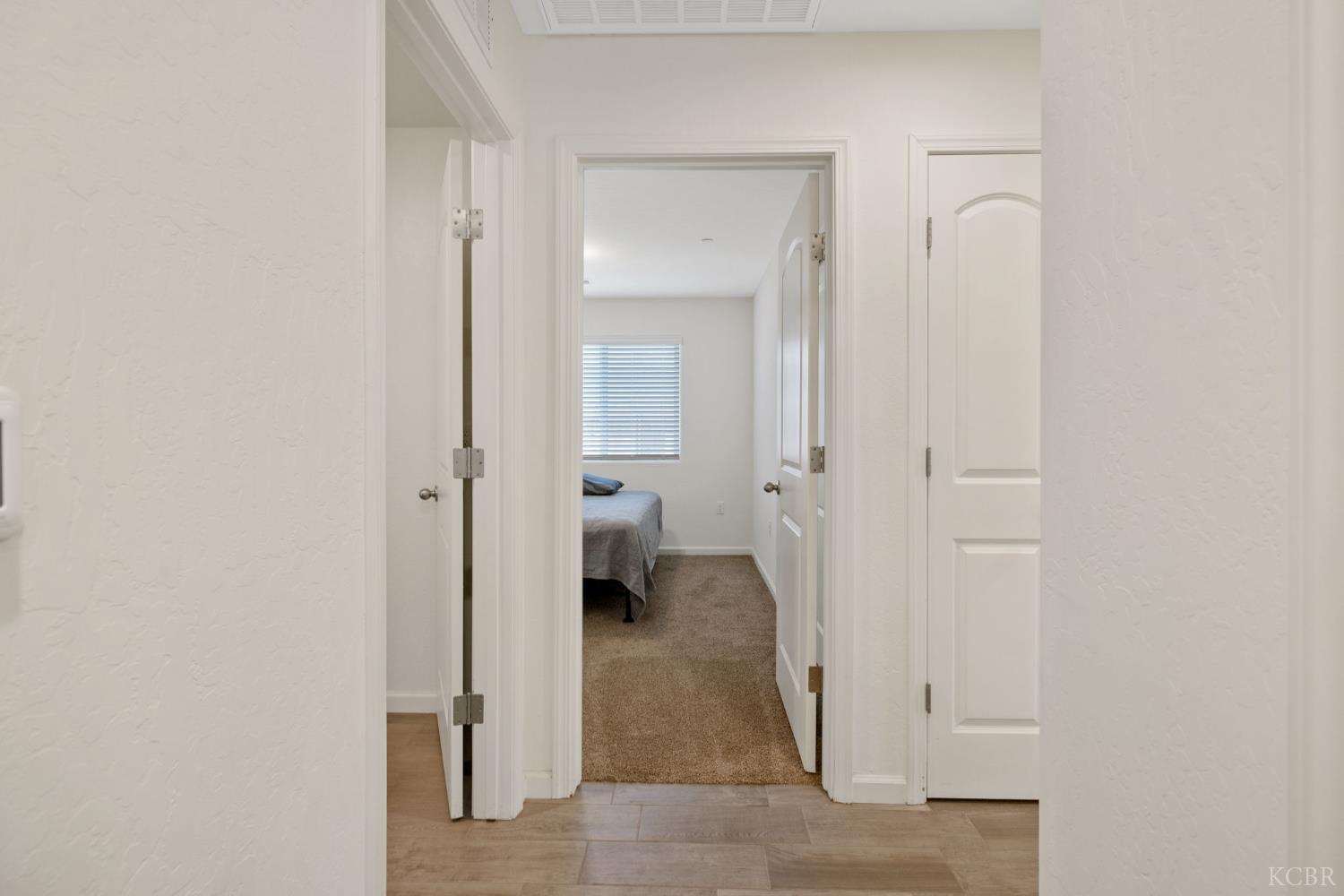 1772 S Red Rock Dr, Hanford, CA 93230