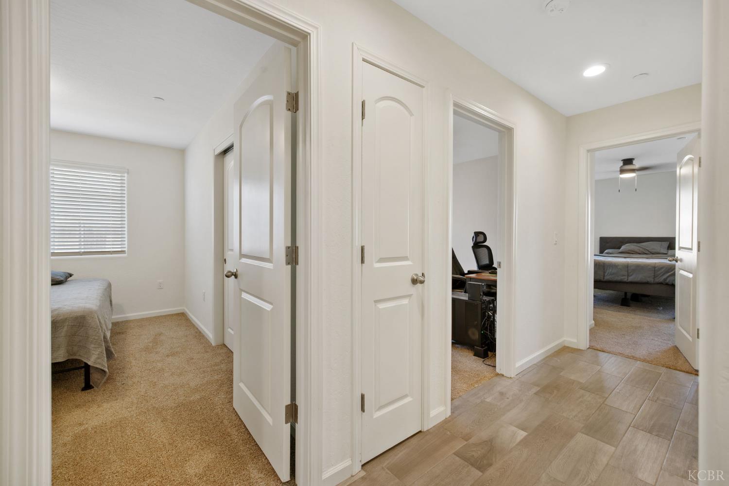 1772 S Red Rock Dr, Hanford, CA 93230