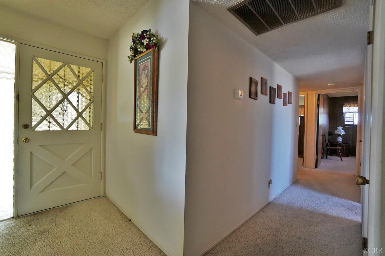 842 E Florinda St, Hanford, CA 93230